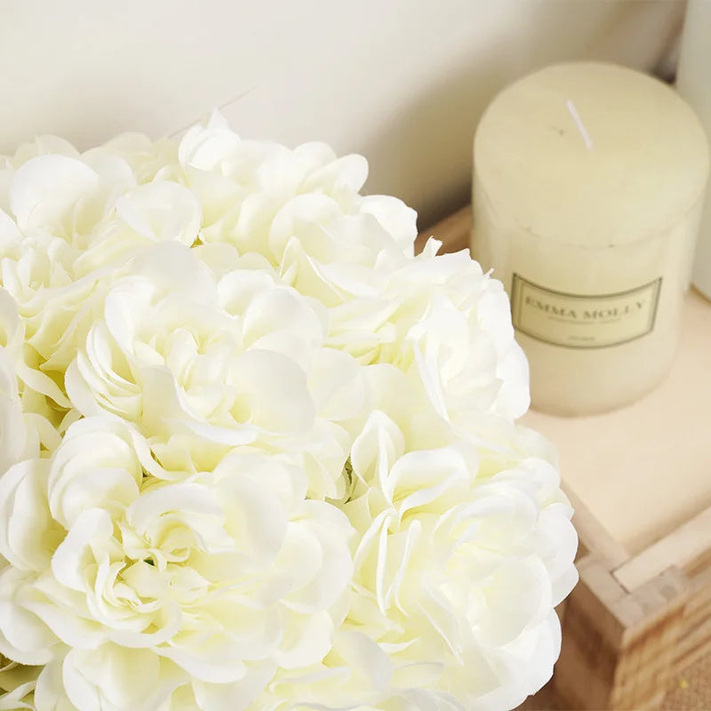 Bouquet de 5 magnifiques pivoines artificielles blanches