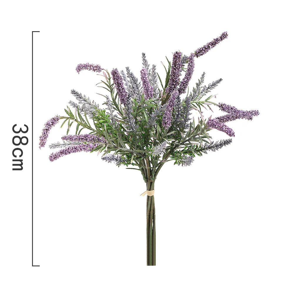 Bouquet de fleurs artificielles de lavande réaliste