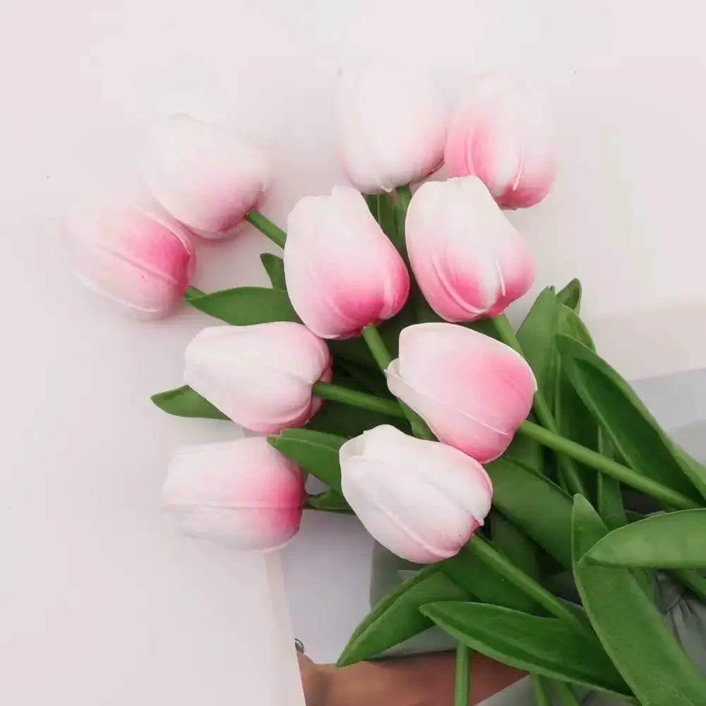Tulipes artificielles réalistes naturelles