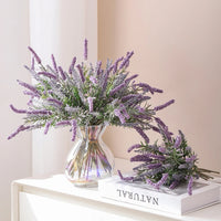 Bouquet de fleurs artificielles de lavande réaliste