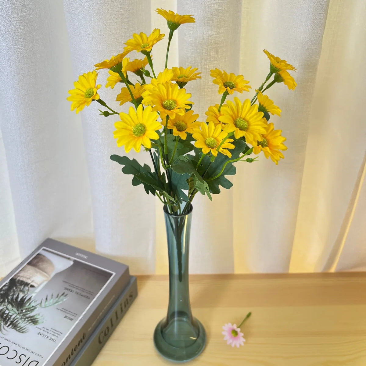 Bouquets de marguerites artificielles