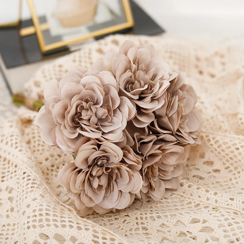 Bouquet de 5 magnifiques pivoines artificielles blanches