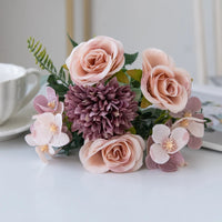 Fleurs artificielles roses et chrysanthèmes en soie