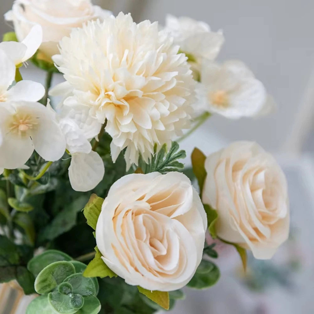 Fleurs artificielles roses et chrysanthèmes en soie