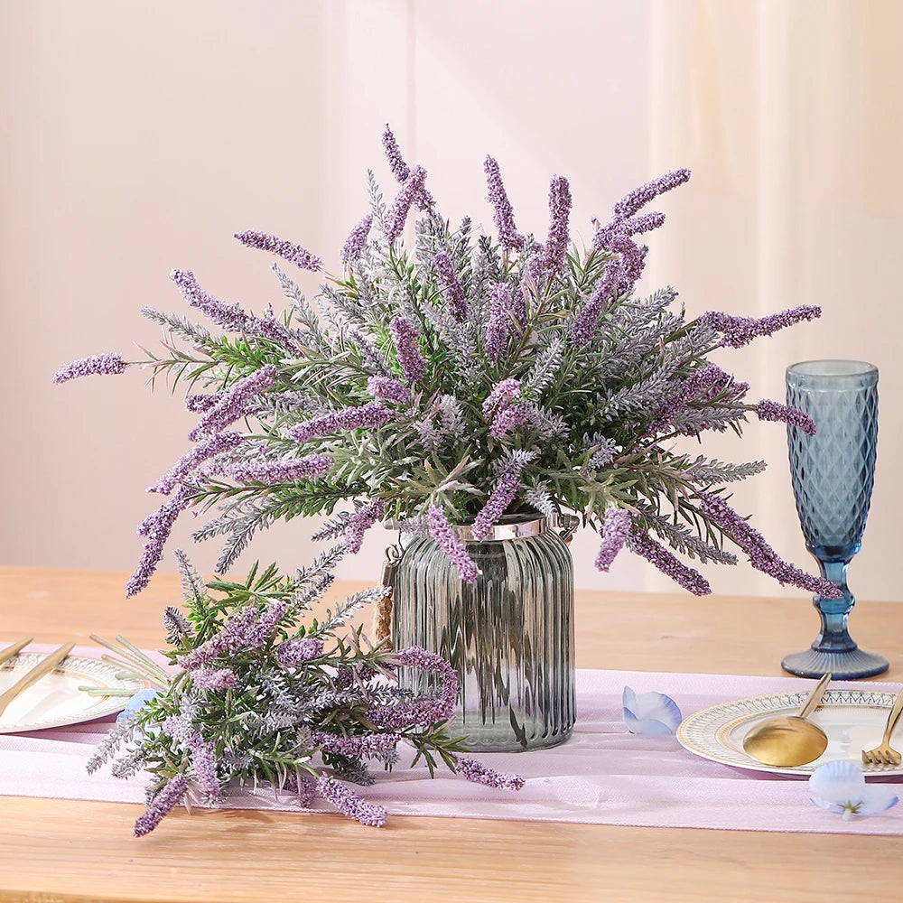 Bouquet de fleurs artificielles de lavande réaliste