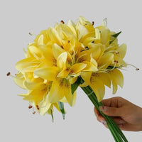 Lys artificiels pour la décoration intérieure